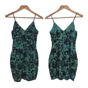 PRIVY Privileged Floral Green Black Velvet Sheer Overlay Womens Body Con Dress